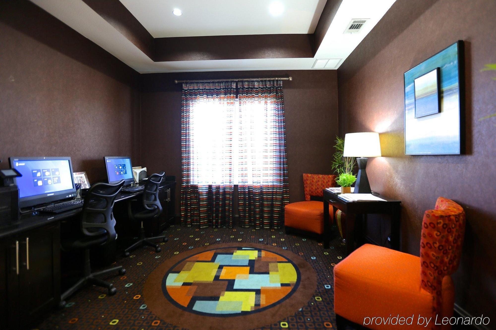 Holiday Inn Express Hotel & Suites Dallas West By Ihg Экстерьер фото