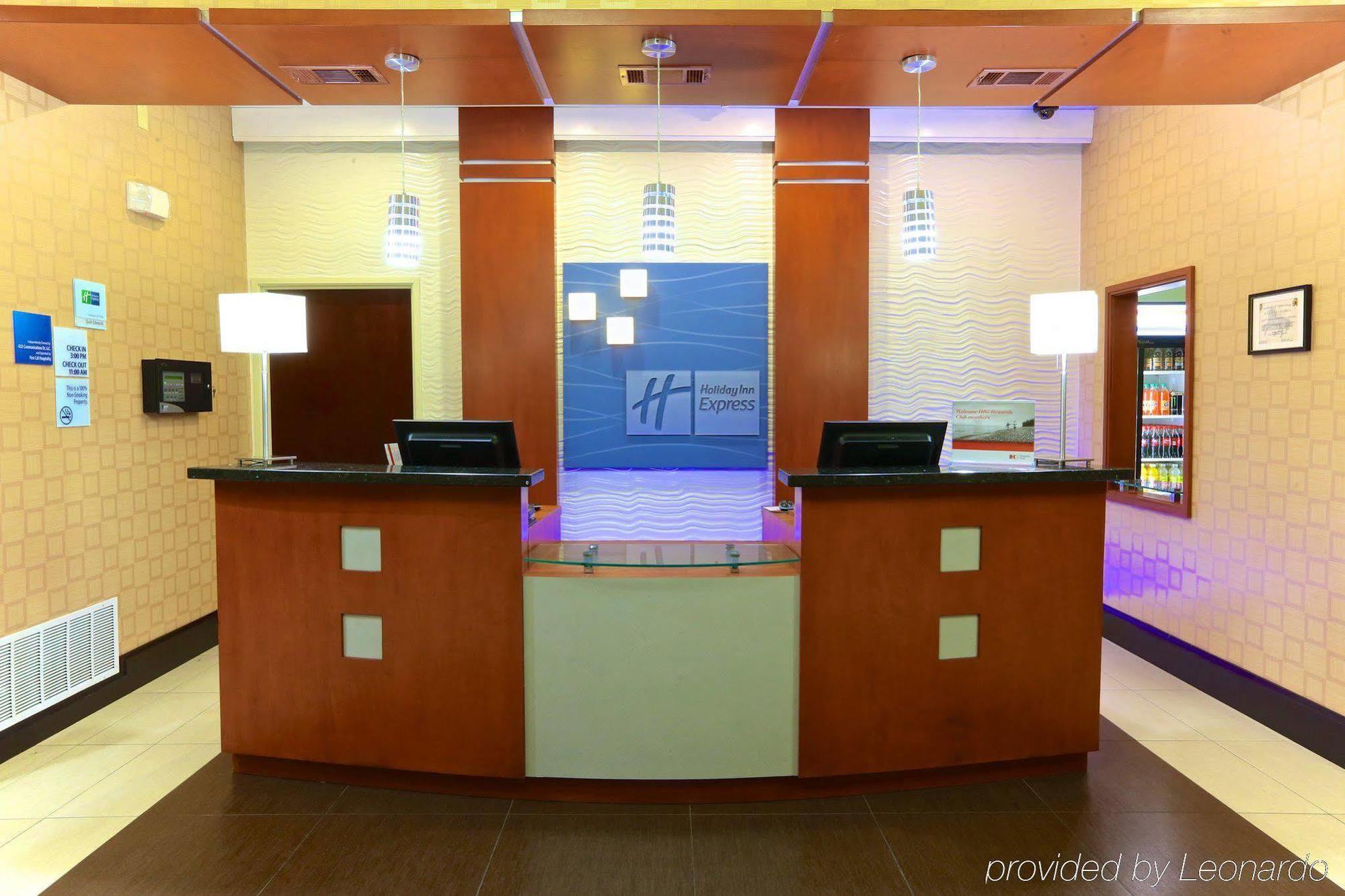 Holiday Inn Express Hotel & Suites Dallas West By Ihg Экстерьер фото